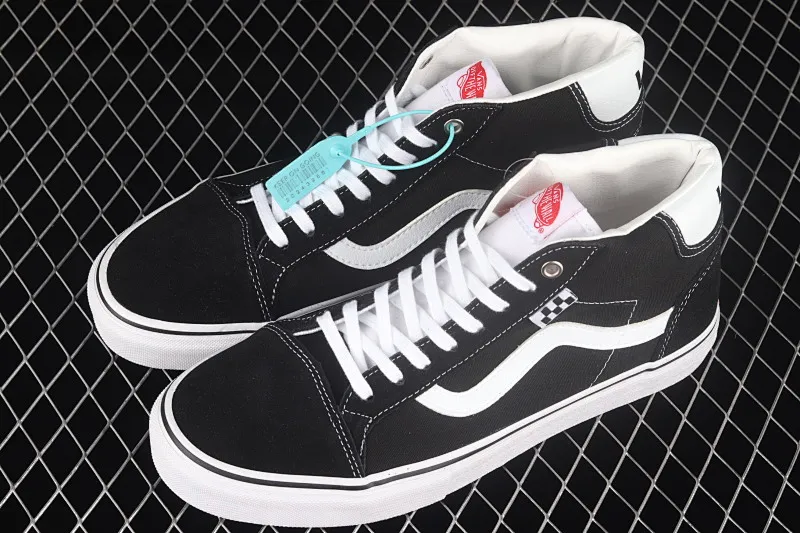 All categories Vans Vans series Vans Mid Vans China Vans Style 37 Mid Anaheim Shawn Yue's same style mid-top casual sneakers VN0A4BTR8UG